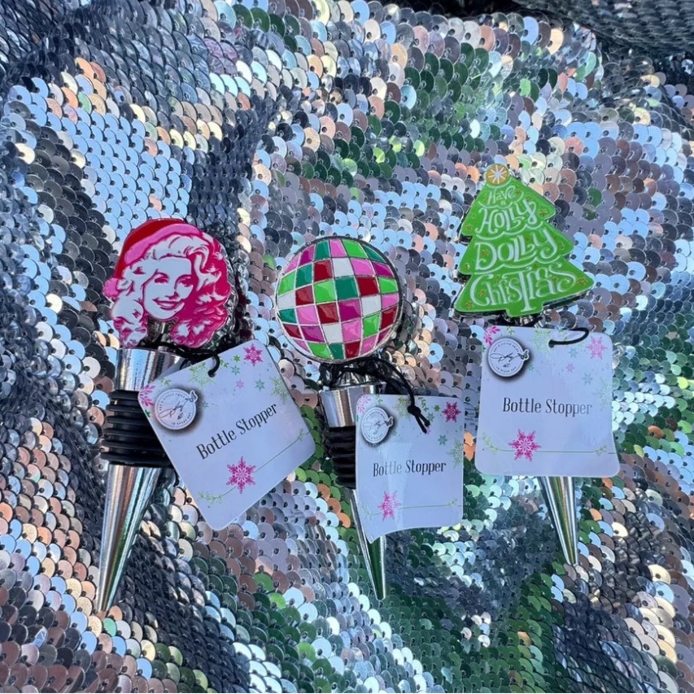 HOLLY DOLLY CHRISTMAS Dolly Parton 3 PC Bottle Wine Stopper Holiday Set
